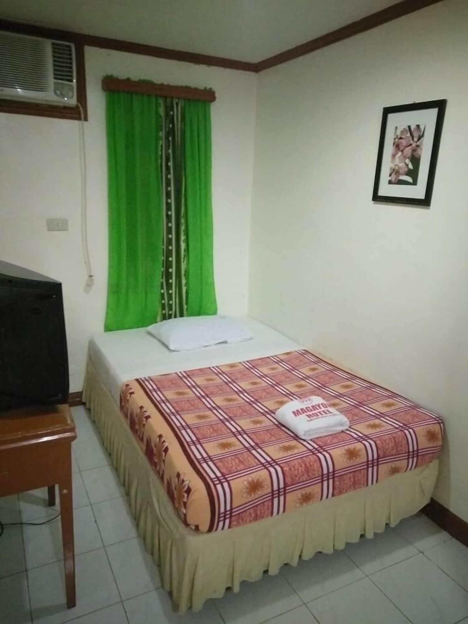 Magayon Hotel Legazpi Extérieur photo