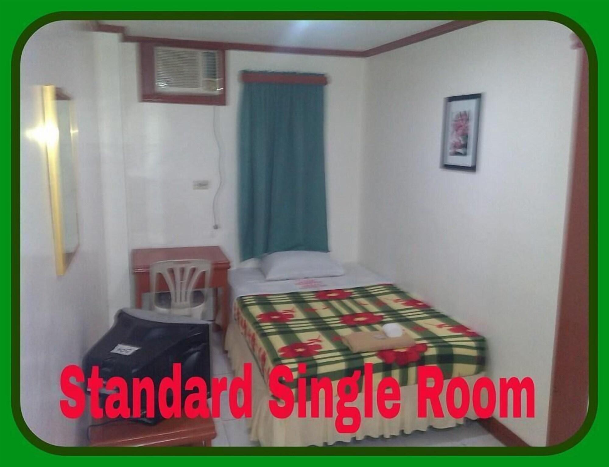 Magayon Hotel Legazpi Extérieur photo