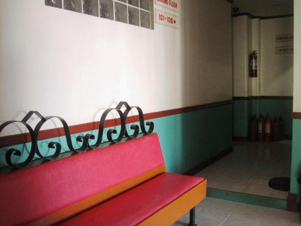 Magayon Hotel Legazpi Extérieur photo
