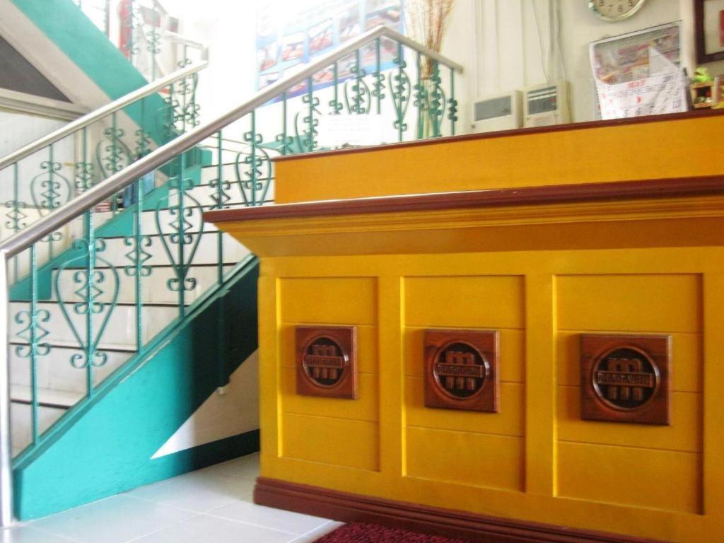 Magayon Hotel Legazpi Extérieur photo